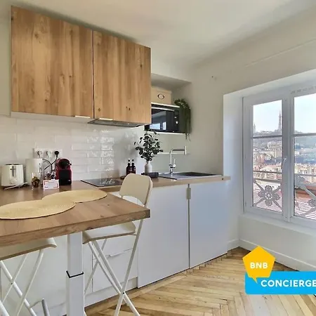 Apartment Le Burdeau, Studio Cosy *